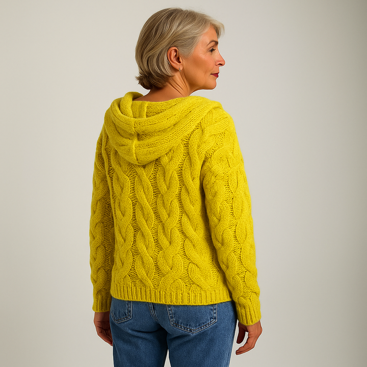 Saela & Co – Cozy and Stylish Knit Hoodie
